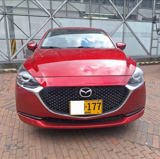 MAZDA 2 SEDAN TOURING AUTOMATICO 2021
