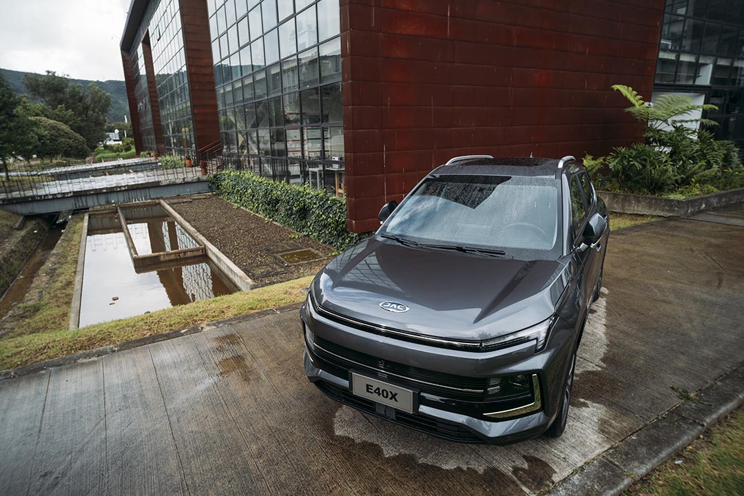 JAC ELÉCTRICO E40X