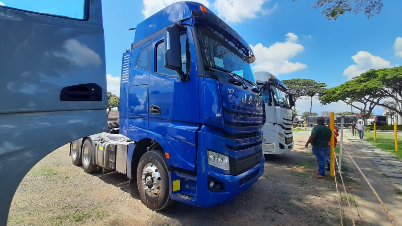 JAC K7